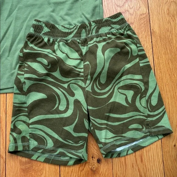 Boys Gap Shark PJ set 6 - Picture 2 of 4